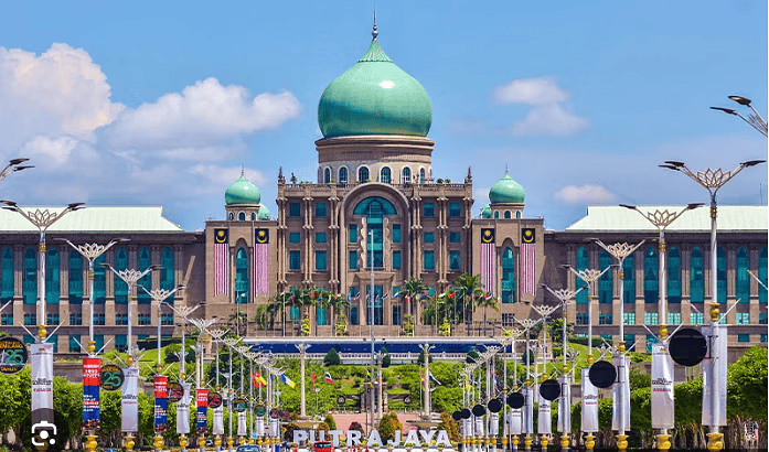 Putrajaya, Kl City, Batu Caves and Fireflies Combo (4 in 1)