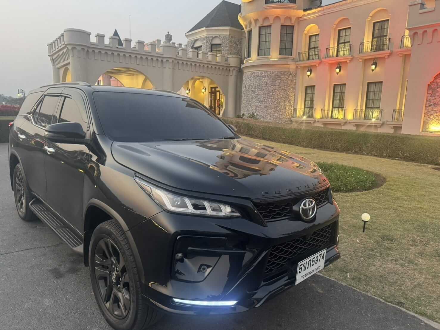 SUV
